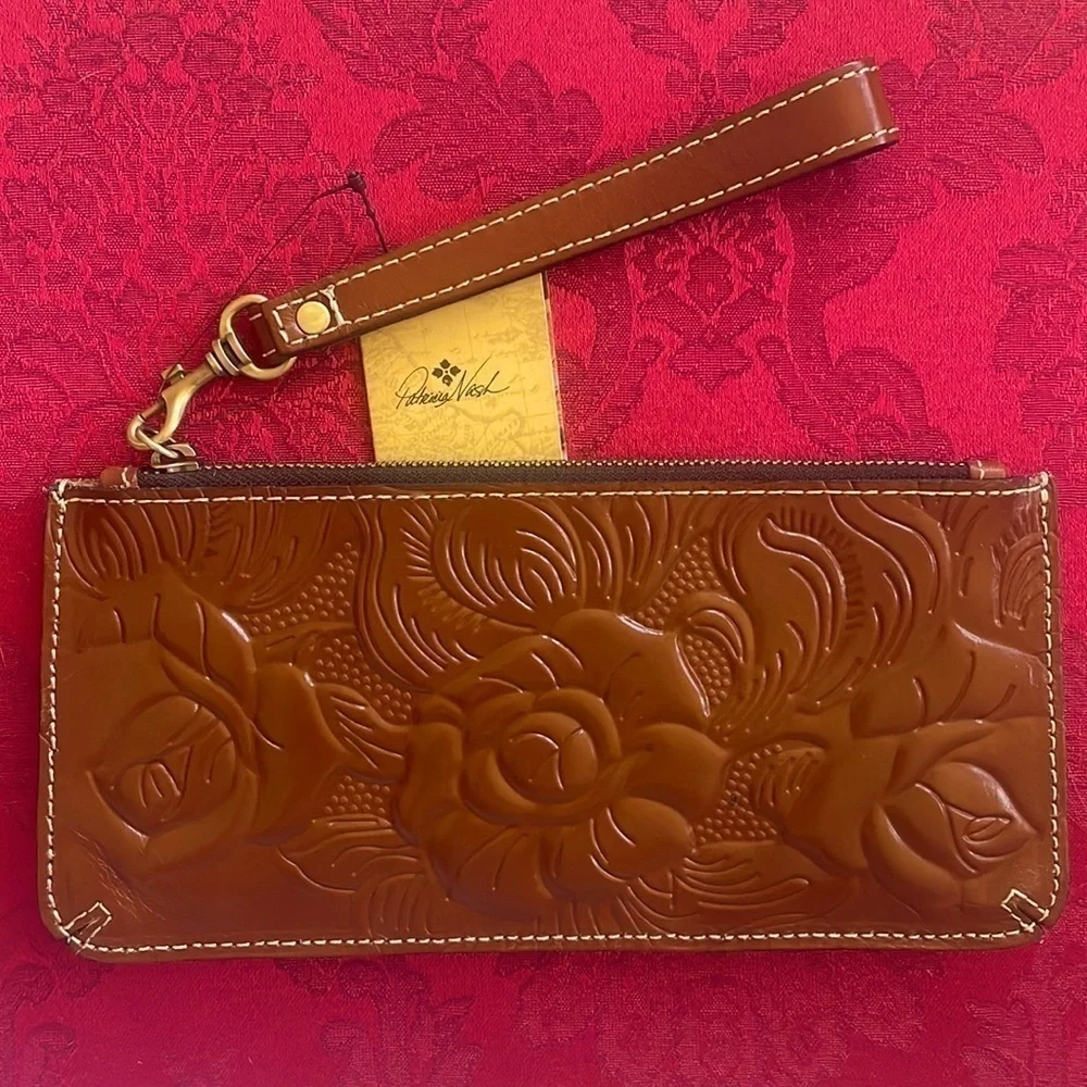 Brand New Patricia Nash Genuine Tooled Leather St. Croce Zippered Wristlet